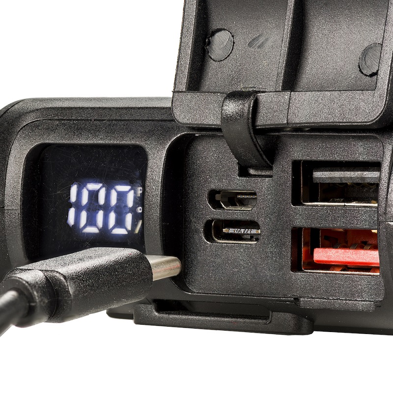 Power_Rebel_26K_closeup_ports_C
